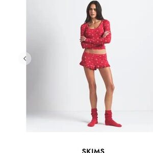 SKIMS sleep scoop neck  color Cabernet size LARGE